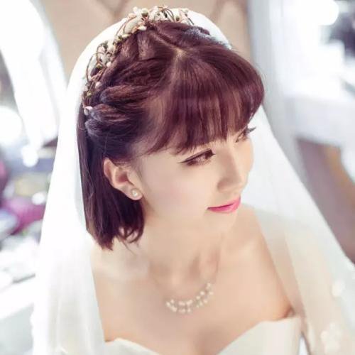 漂亮新娘头发如何梳更完美？ 21年影楼热点新娘婚纱短发发型top6