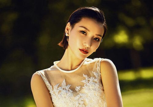 漂亮新娘头发如何梳更完美？ 21年影楼热点新娘婚纱短发发型top6
