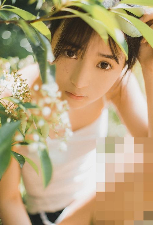 18岁女生剪哪些刘海好看 精致迷人的女生长直发