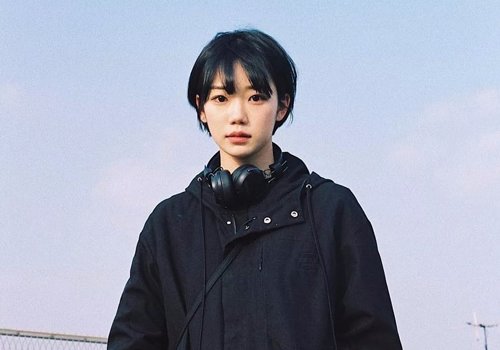有哪几个女孩子敢剪露耳短发的 女生帅气短发发型要露耳才最流行