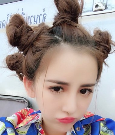 快手周周怎么挽的头发 快手网红扎的头发