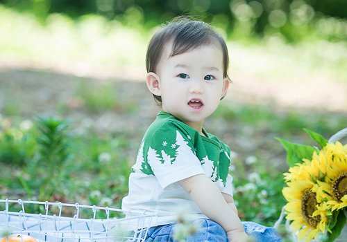 小儿理发也要看脸型 1岁男宝宝可爱百变超短发设计 妈妈：真帅