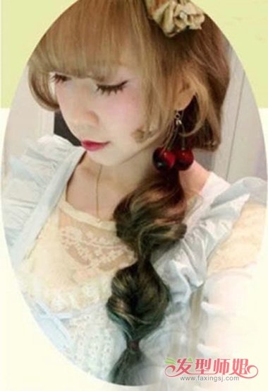 小妹妹都学起的“泡泡辫”萌呆 扮嫩最迷人款梳扎发造型