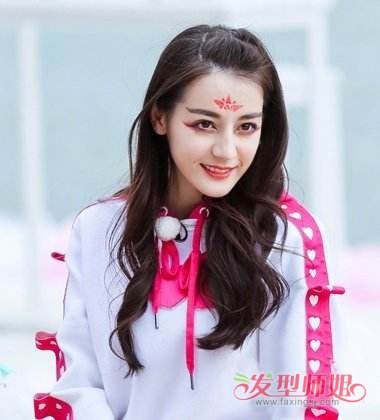 迪丽热巴苹果头怎么扎 迪丽热巴苹果头扎法